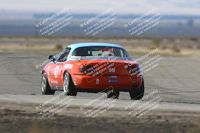 media/Oct-26-2025-CalClub SCCA (Sun) [[8ce1e69566]]/Group 5/Grapevine/